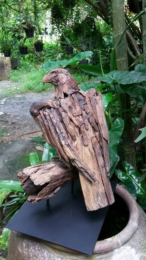 Driftwood hawk animal art statue sculpture