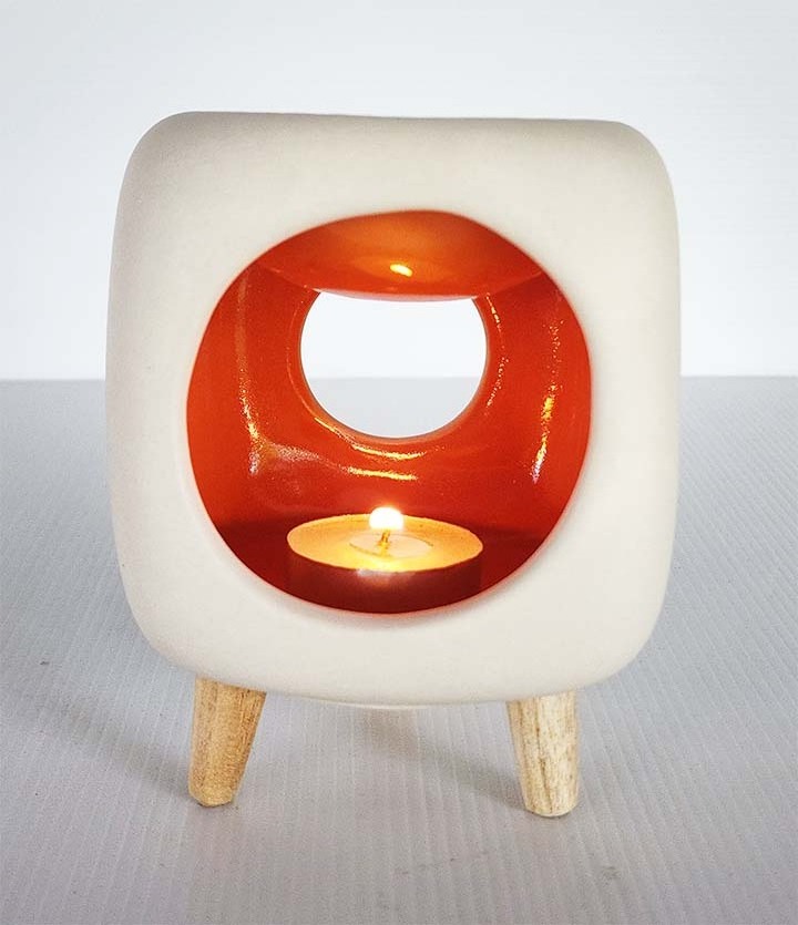 Handmade Ceramic Wax Melt Warmer Fragrance Oil Burner Using Tea Light With Wooden Legs for Home Decoration