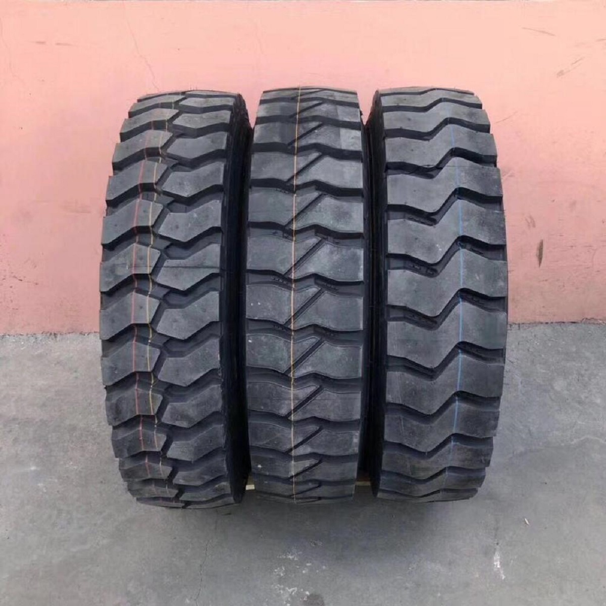 Heavy duty truck tire 315 80 r 22.5 385 65 22 5 cheap tires 11r22.5 12r22.5 truck tires 295 80 22.5 for sale