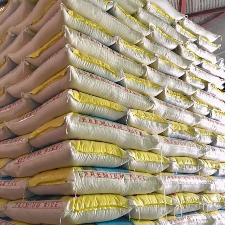 Premium grade 5% broken white long grain Thai jasmine rice in bulk from reliable supplier Low shipping cost hom mali rice