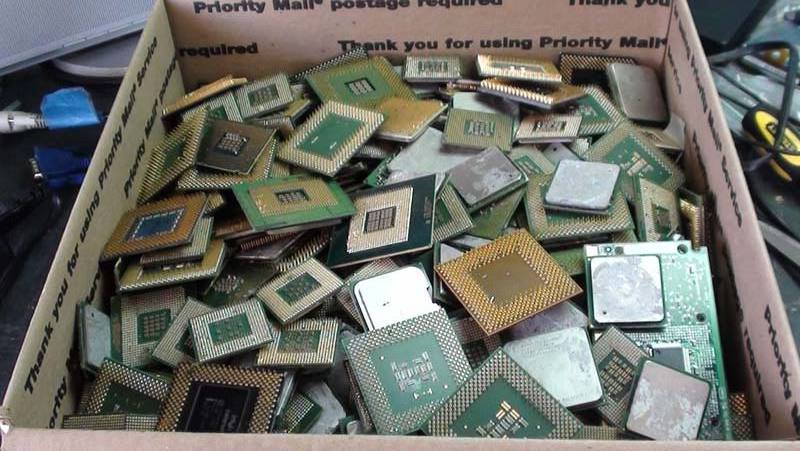 Intel Pentium Pro Ceramic CPU and CPU CERAMIC PROCESSOR SCRAPS FOR SALE