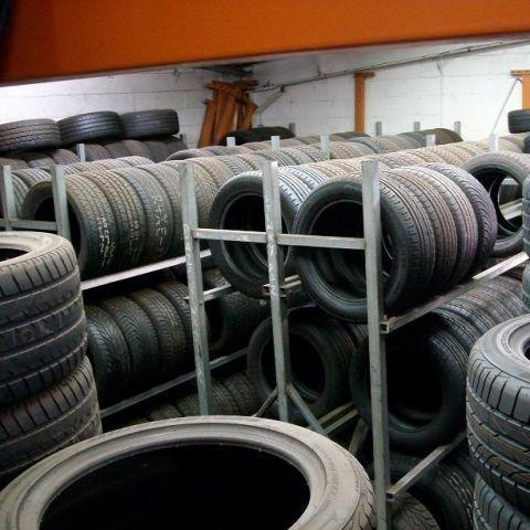 Wholesale Truck Tyre 13R 22.5 295 80R22.5  Truck Tire 315 80 R 22.5  Radial Tire Tubeless