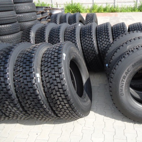 Wholesale Truck Tyre 13R 22.5 295 80R22.5  Truck Tire 315 80 R 22.5  Radial Tire Tubeless