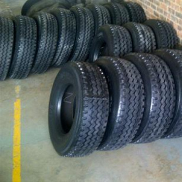 Wholesale Truck Tyre 13R 22.5 295 80R22.5  Truck Tire 315 80 R 22.5  Radial Tire Tubeless