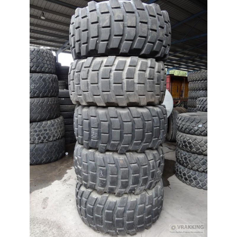 Tires  cars SUV HD819 P205/70R15,P215/75R15,P235/75R15,205/60R16,P235/70R16,P245/70R16, P265/70R16,P265/75R16,P235/65R1