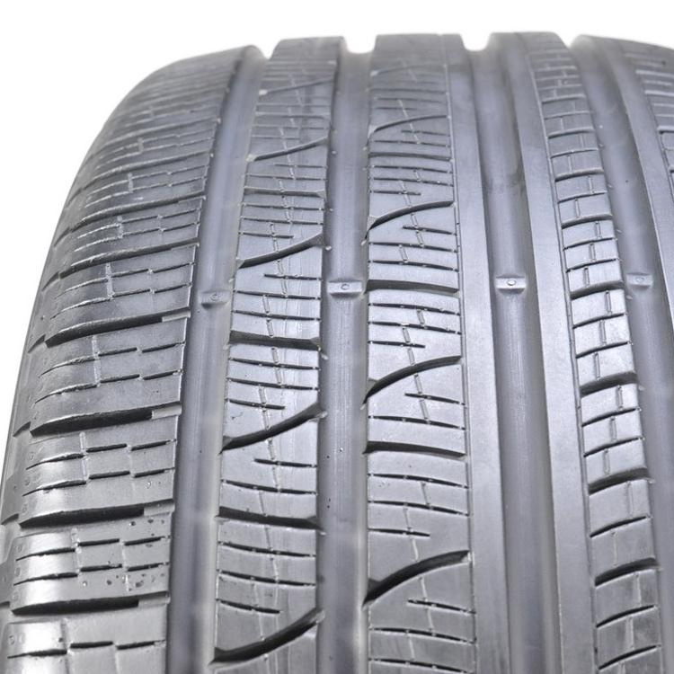 Tire passenger car commercial  Used Car Tire/Tyre Scrap  Germany Japan for Sale