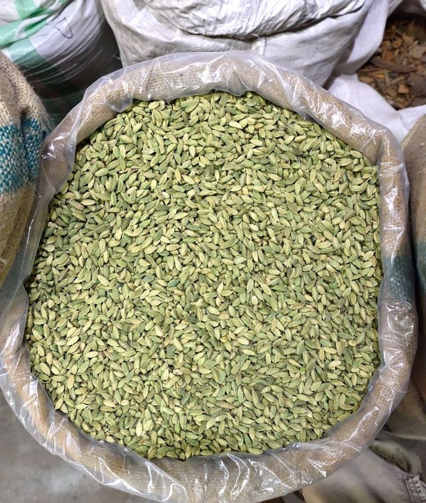 Dreid Green Cardamom Whole Sale Cardamom Spices Cardamon seeds