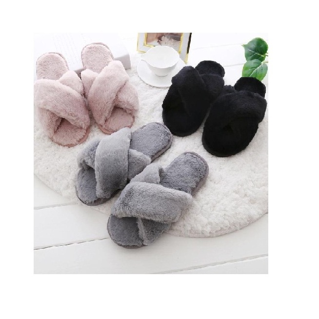 Pink home fashion wild hair slippers winter new bright diamond warm sandals female 2021 flip flop flat with interior slippers