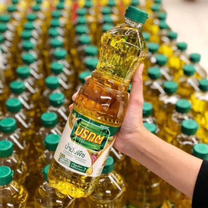 MORAKOT Palm Oil 1 L. x 12 bottles Used For Cooking Frying Baking Oil From Thailand Product From Thailand