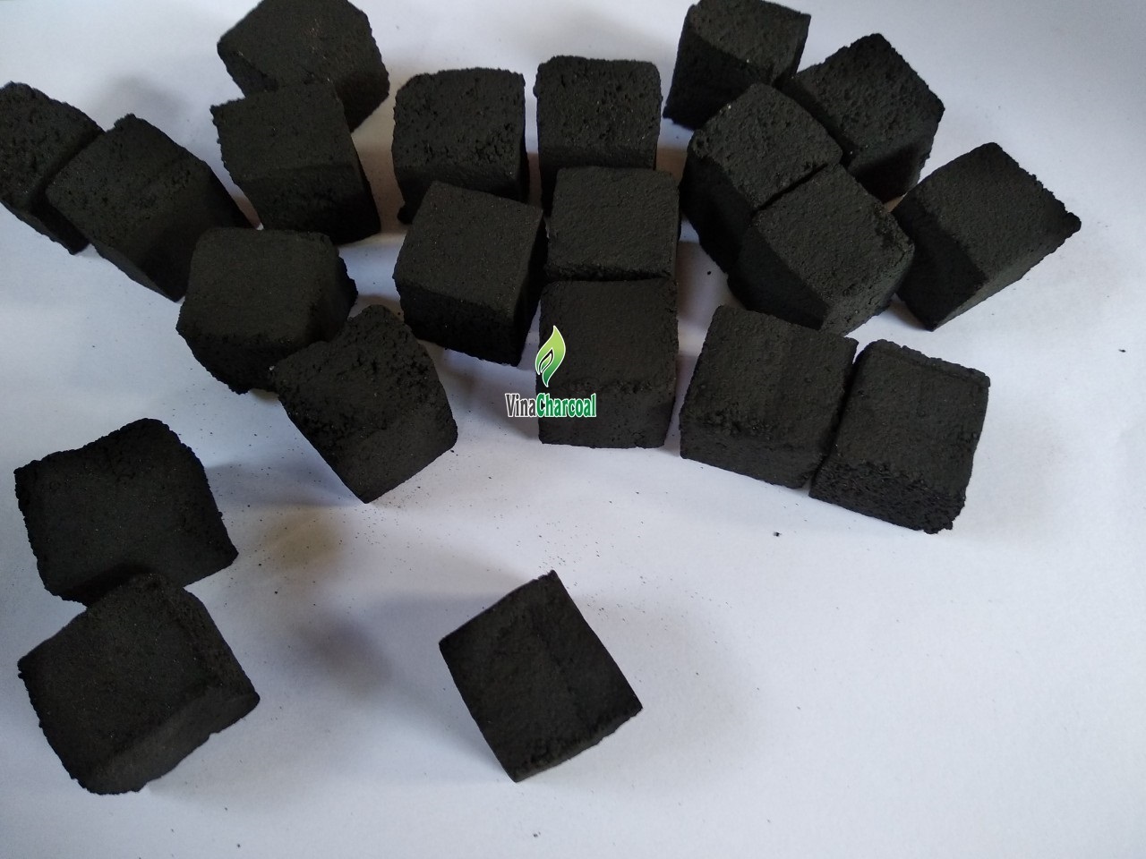 Best seller hookah shisha less ash natural coconut shell charcoal  factory and bulk briquettes coal wholesale supplier