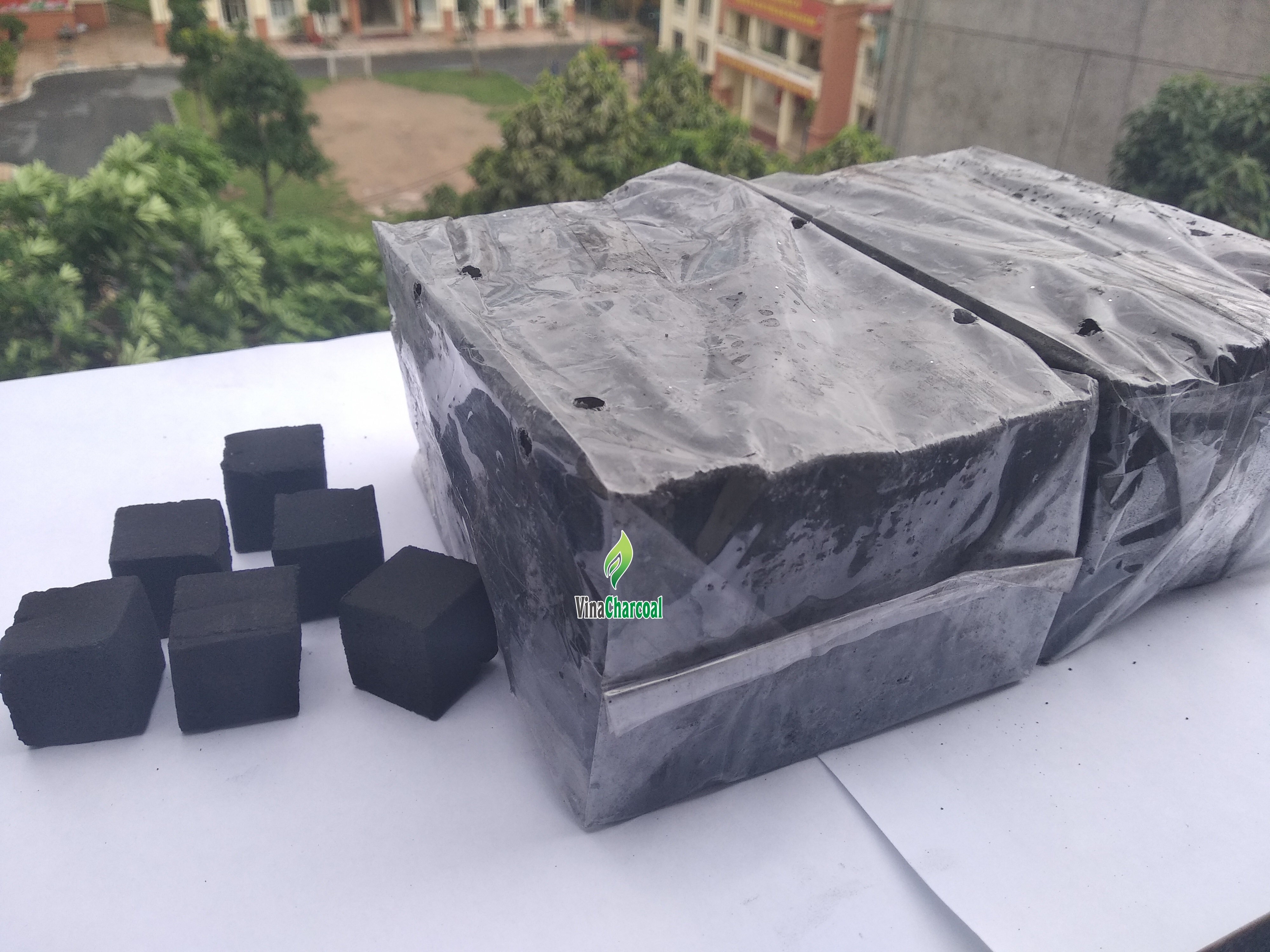 Cheap Price per Ton Shisha Hardwood Charcoal/ Coconut Charcoal/ Sawdust briquette Charcoal Vietnam Origin