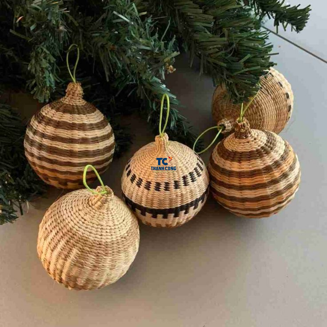 Wholesale Decoration Circles Seagrass Ball Rattan Christmas Bauble Designer Modern For Christmas Tree Decoration.