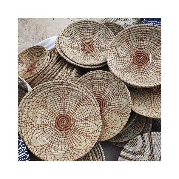 High quality best selling natural Seagrass wall hanging baskets decor from Vietnam