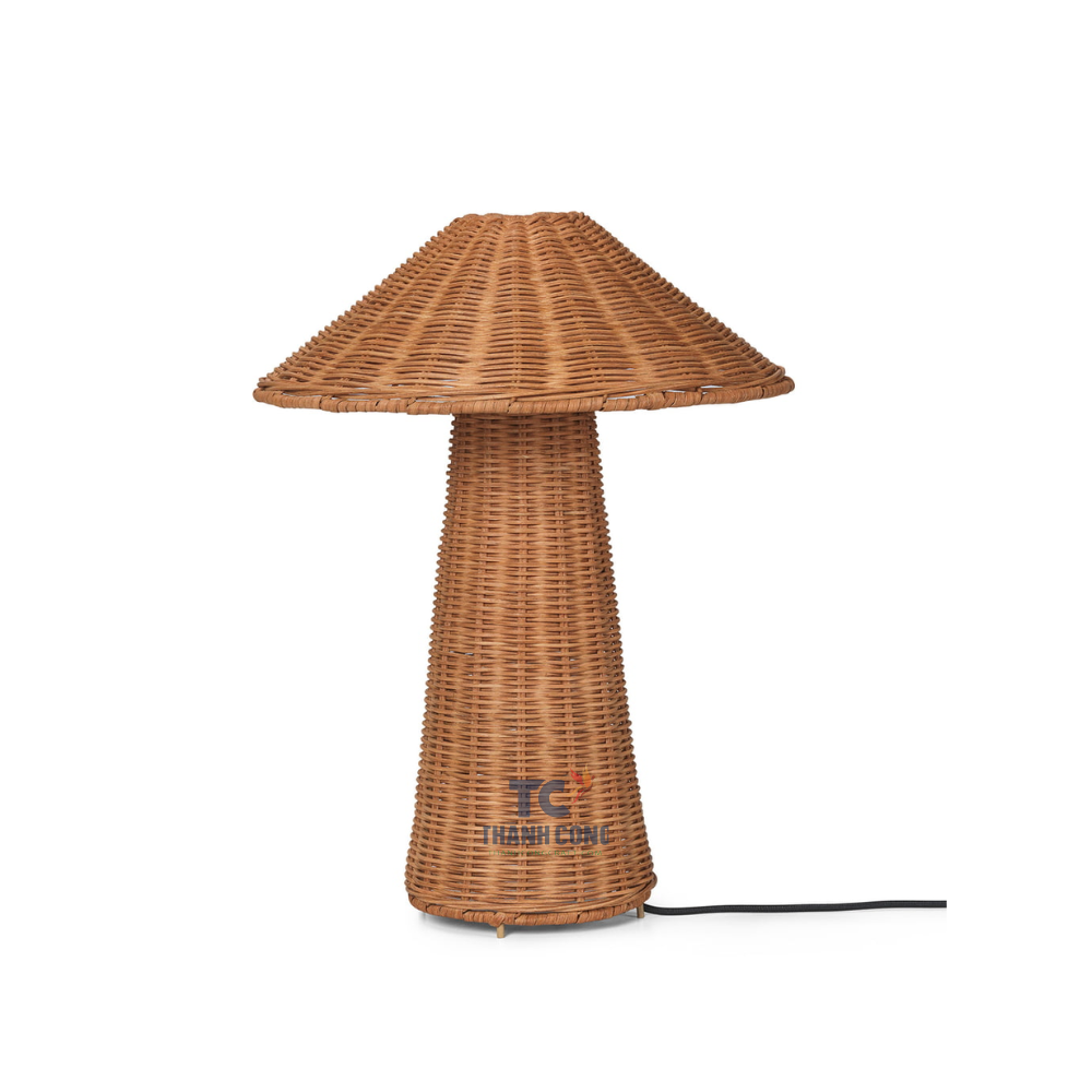 Wholesales Handwoven Rattan Table Lamp Bedside Decor Innovative Portable Nordic Table Lamp Seagrass OEM Private Brand