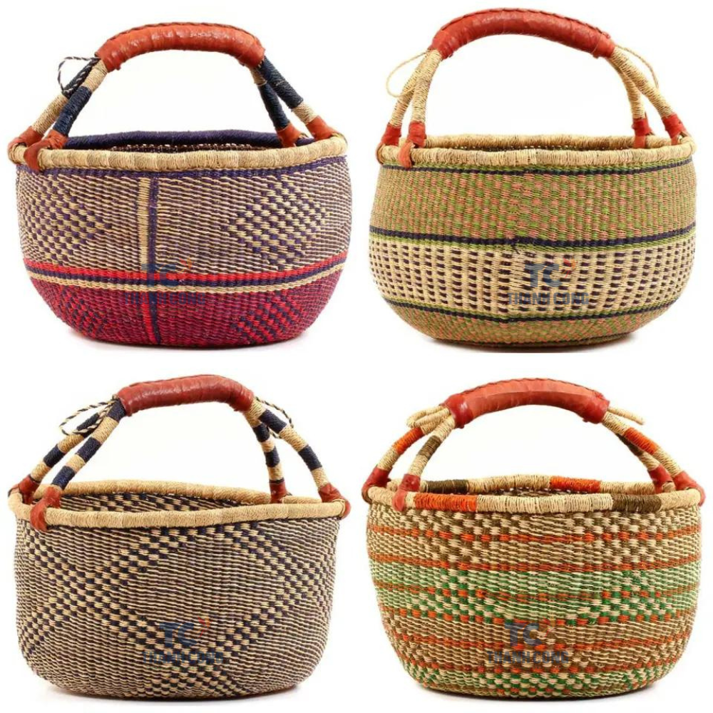 Wholesale Handmade bags African seagrass bolga baskets colorful Ghana woven baskets Africa carry bags