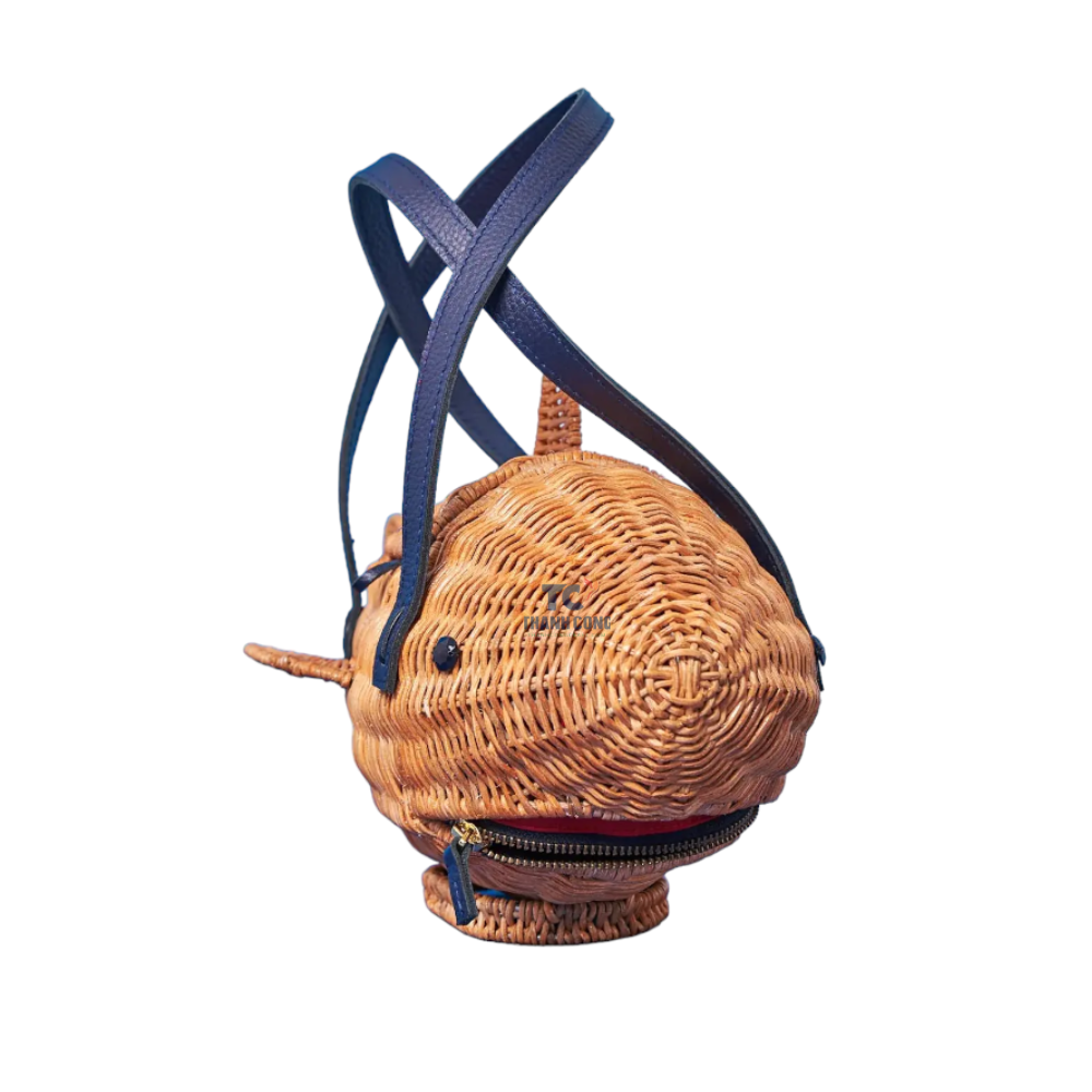 Natural Fish Shaped Handmade Summer Wicker Rattan Red Apple Handbags Woven Handbag Wholesales Price