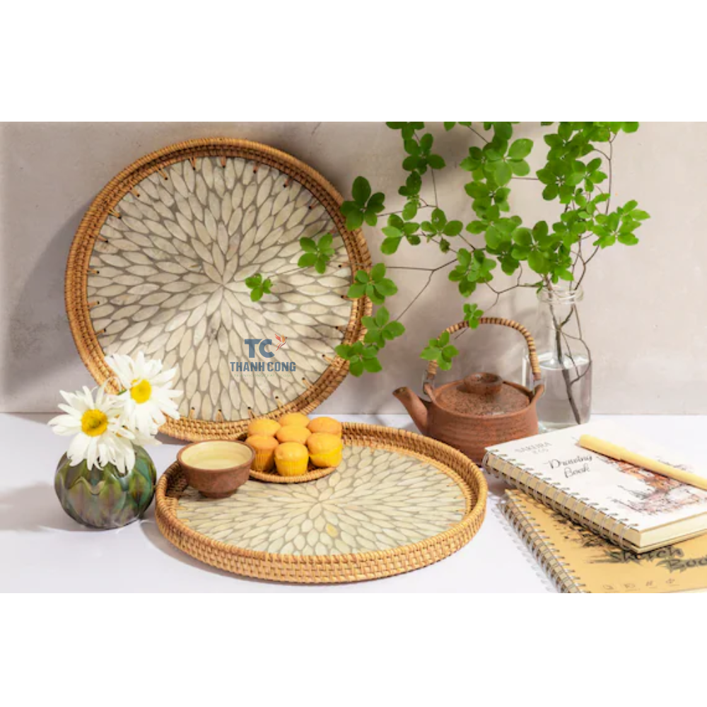 New Arrival Mother Of Pearl Rattan Platter High Quality Handmade Serving Tray Classic Serving Dish Placemat