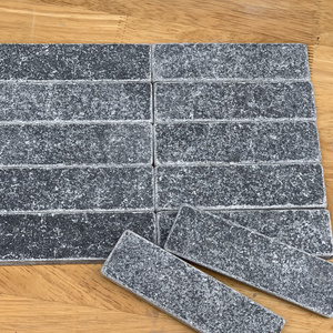 Vietnam Cheap Blue Limestone Gothic Tumbled 40x40x2 Antic Paver Garden Floor Floor Asian Bluestone Cheap Price Factory