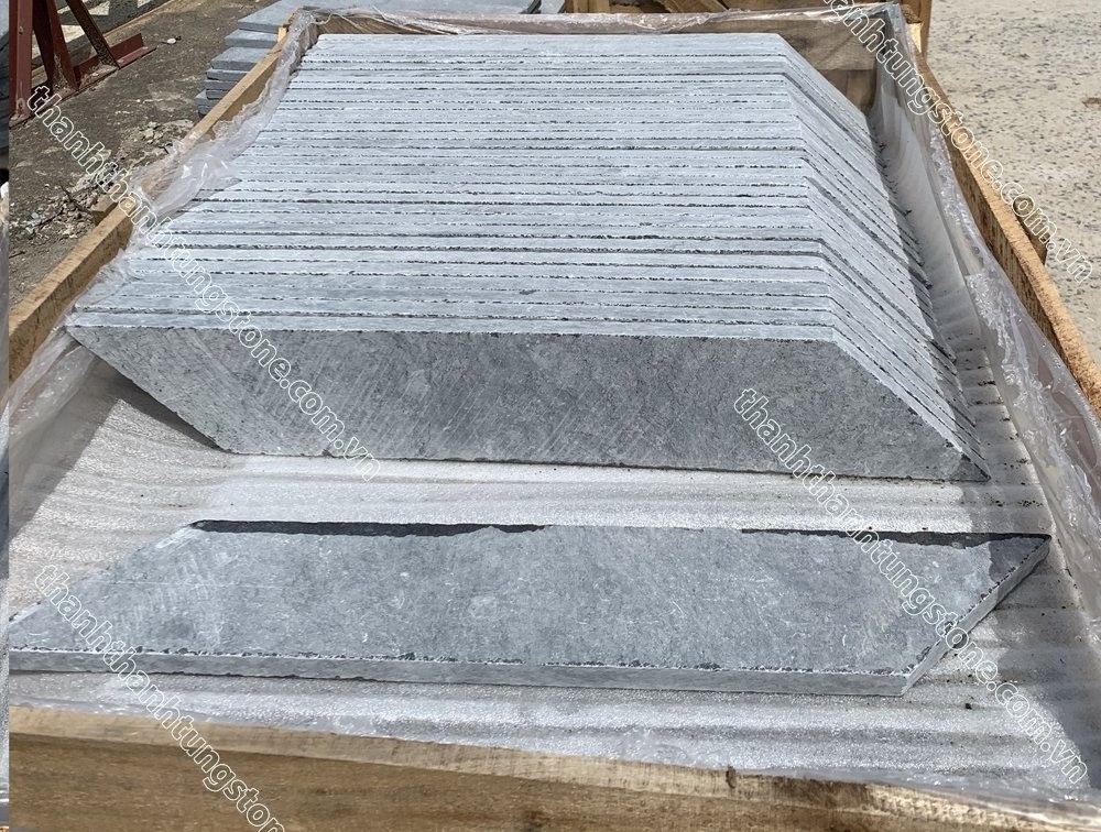 Vietnam Blue Limestone Gothic Tumbled 40x40x2 Antic Paver Garden Floor Floor Asian Bluestone Cheap Price Factory High Quality