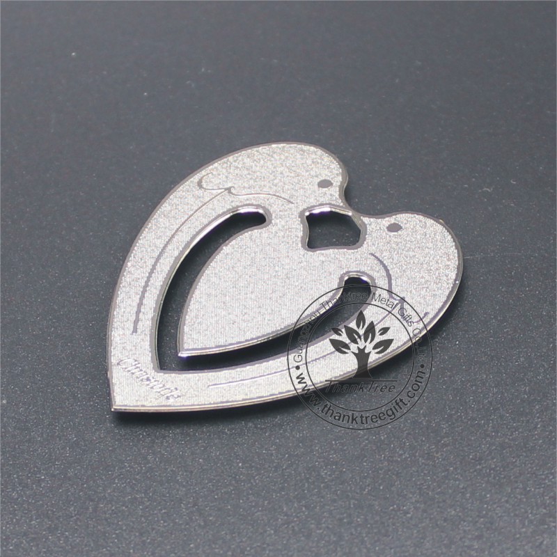 metal wedding favor custom heart shape bronze color metal bookmark