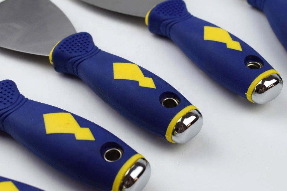 2024 Good Quality Carbon Steel Blue And Yellow Handle Putty Scraper  small plastic putty knife