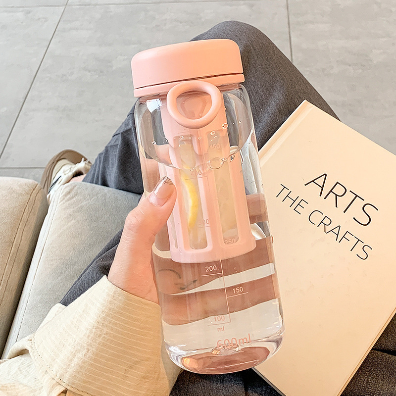 Simple Style Plastic Water Drinking Bottle Office Outdoor Transparent Summer Bottle With Tea Infuser Portable Bottle