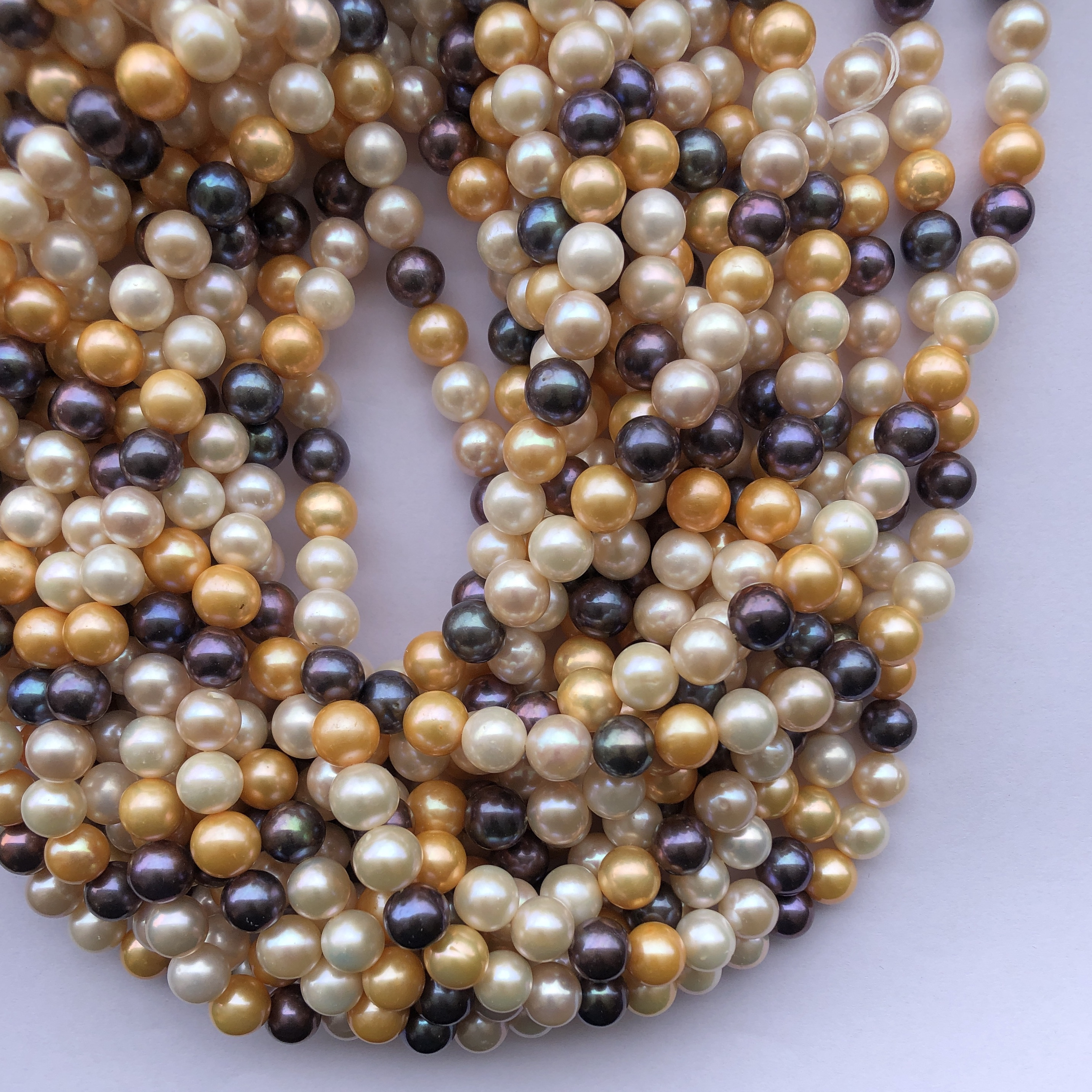 9mm 11mm Natural Yellow Black Rainbow Color Freshwater Pearl Stone Round Beads Wholesale Tahiti Tahitian Cultured Pearls Factory