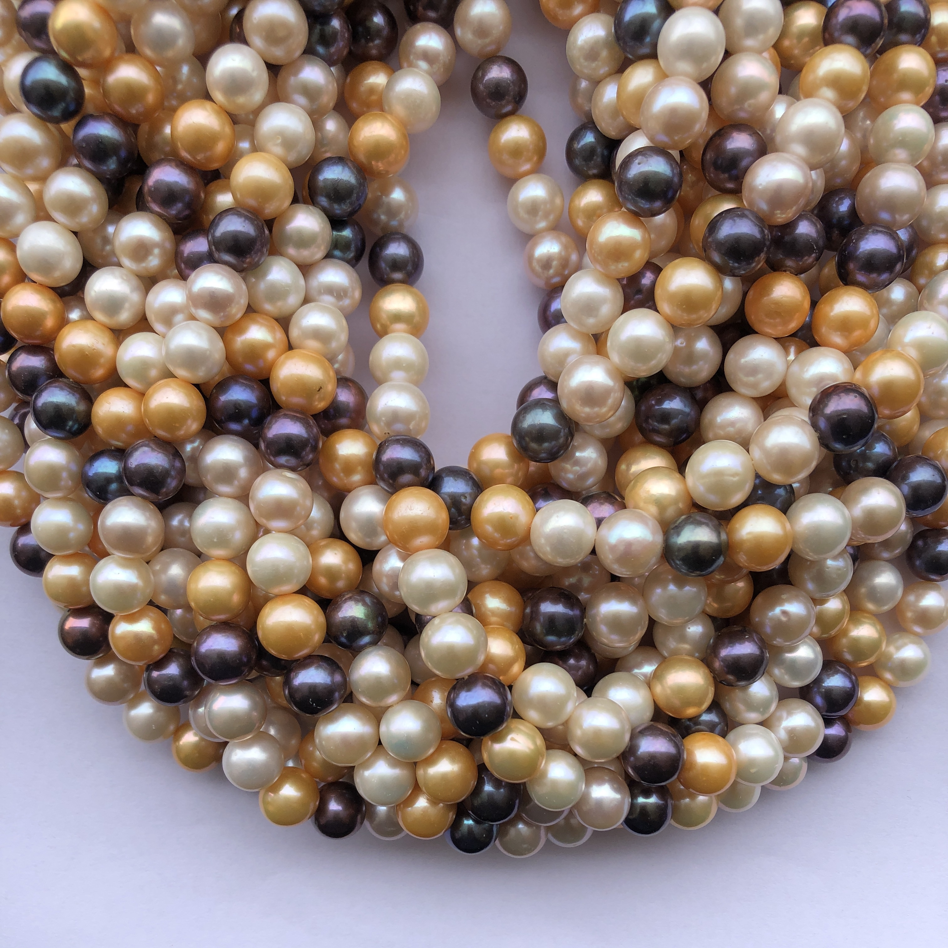 9mm 11mm Natural Yellow Black Rainbow Color Freshwater Pearl Stone Round Beads Wholesale Tahiti Tahitian Cultured Pearls Factory