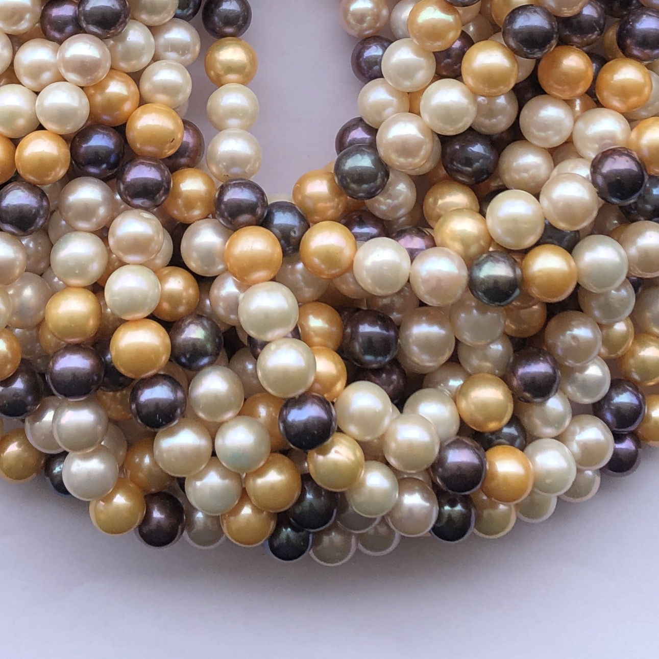 9mm 11mm Natural Yellow Black Rainbow Color Freshwater Pearl Stone Round Beads Wholesale Tahiti Tahitian Cultured Pearls Factory