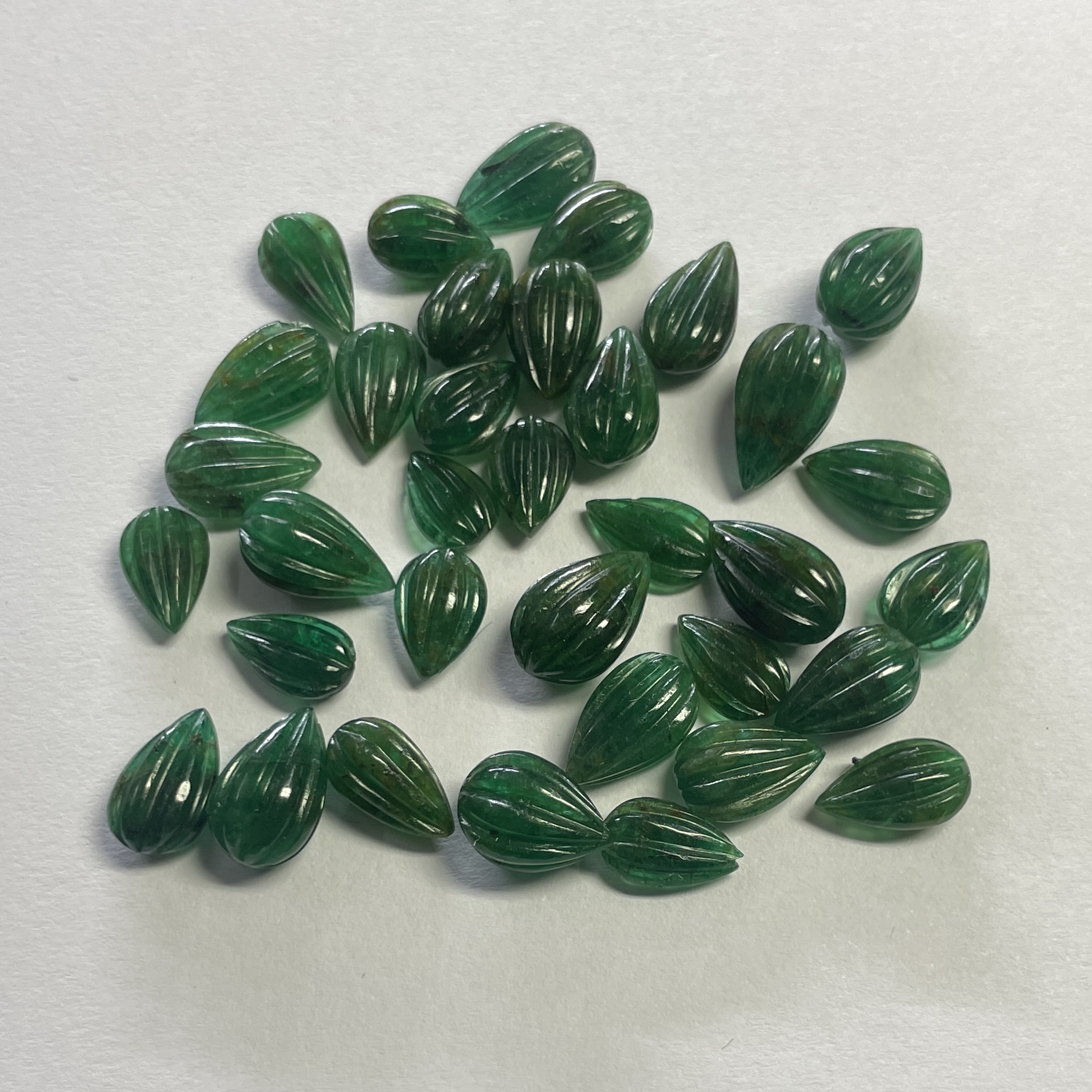 10mm Natural Emerald Carved Drops Briolette Gemstone Beads Loose Wholesale Precious Stone Drop Carving Emeralds Carvings Dark