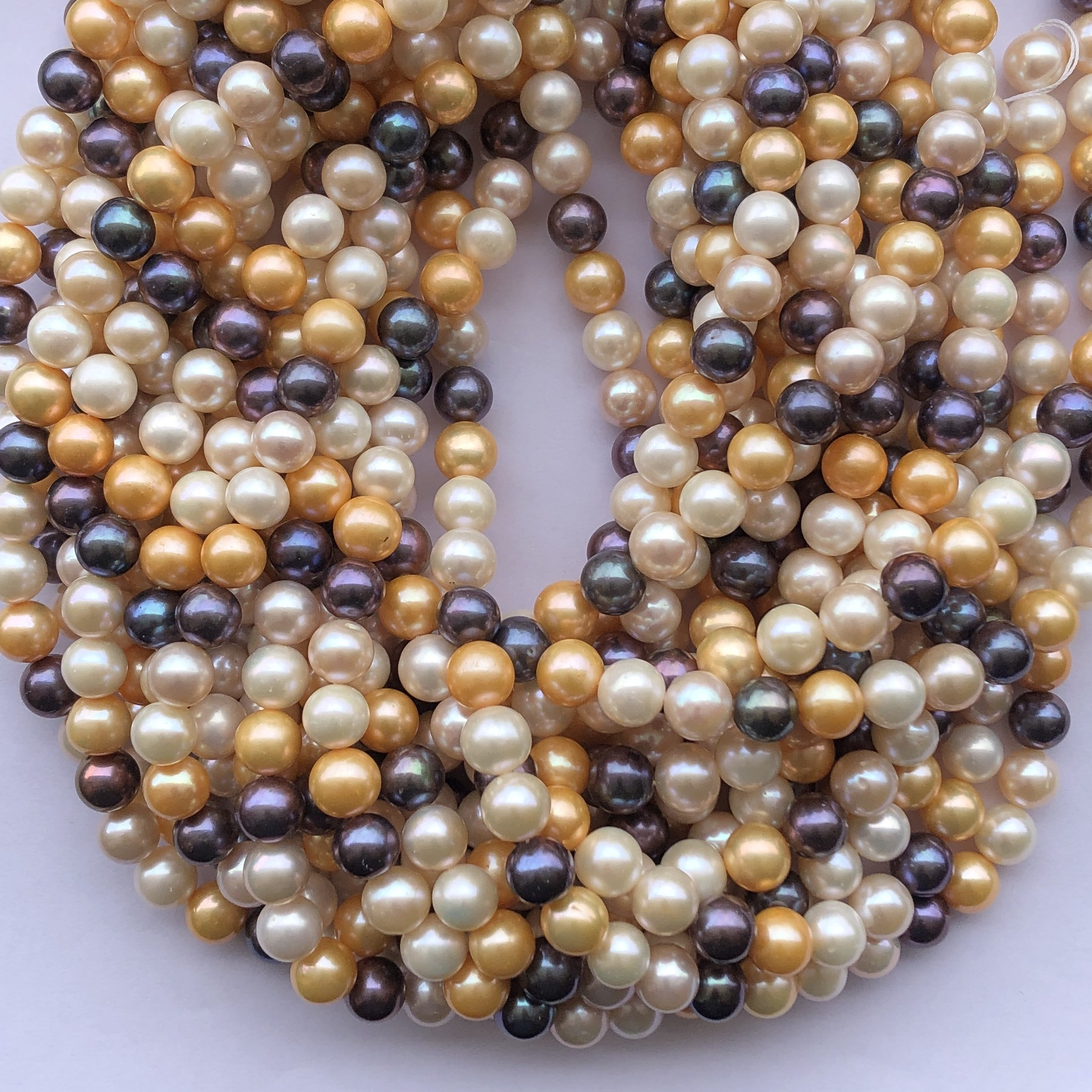 9mm 11mm Natural Yellow Black Rainbow Color Freshwater Pearl Stone Round Beads Wholesale Tahiti Tahitian Cultured Pearls Factory