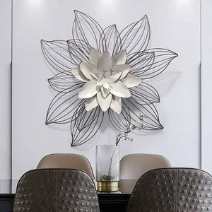 Latest Luxury Metal Wall Decor For Home Hotel Restaurant Bedroom Decorations Silver Color Flower Design Wall Mounted Hanging Art