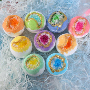 Factory OEM Customized Wholesale 100% Natural Ingredients Bubble Bath Bombs for Women Gift Set Bathbombs