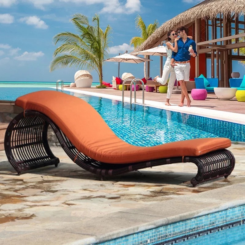 Modern design rattan sun lounger chaise furniture swimming pool outdoor lounge chairs