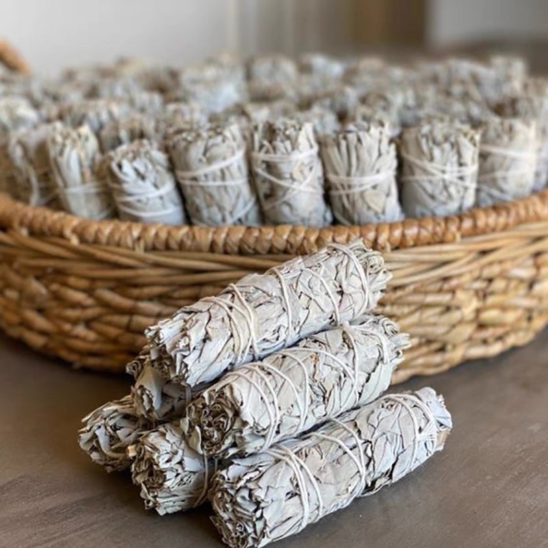 Wholesale Bulk 4 Inch 38g Organic California White Sage Smudge Bundle Candle And Palo Santo Incense In Stock For Reiki Yoga