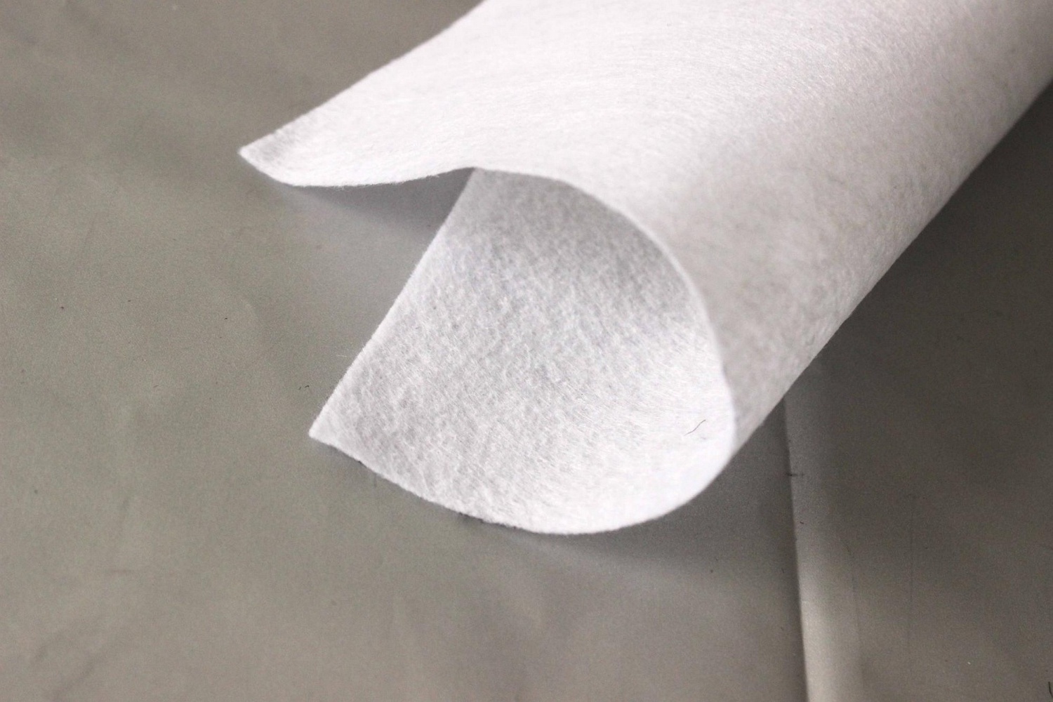 Sanitary Polyethylene Spunbond Non Woven Fabric Customized Size Nonwoven 100 Polypropylene Lace Fabric Use 100 Car