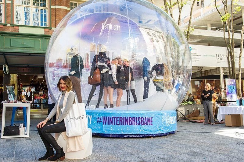 Giant snowglobe Photo Booth Tent Red Inflatable Human Snowball for Christmas