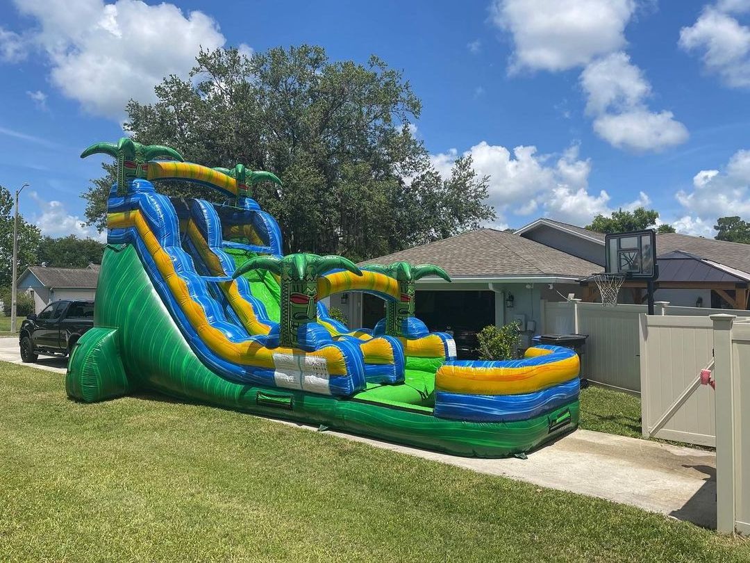 Bouncing castles combo toboggan a eau gonflable tropical palm inflatable water slide wholesale