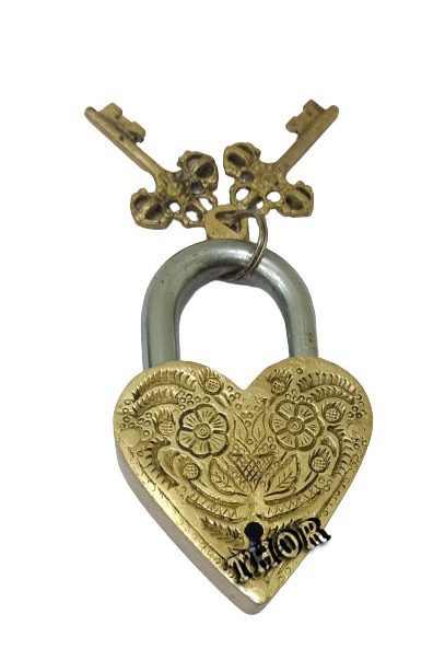 Heart Shape Padlock with 2 Keys Combination Locks for Gates Toolbox  Fully Functional Brass key Lock Luggage and Home Door