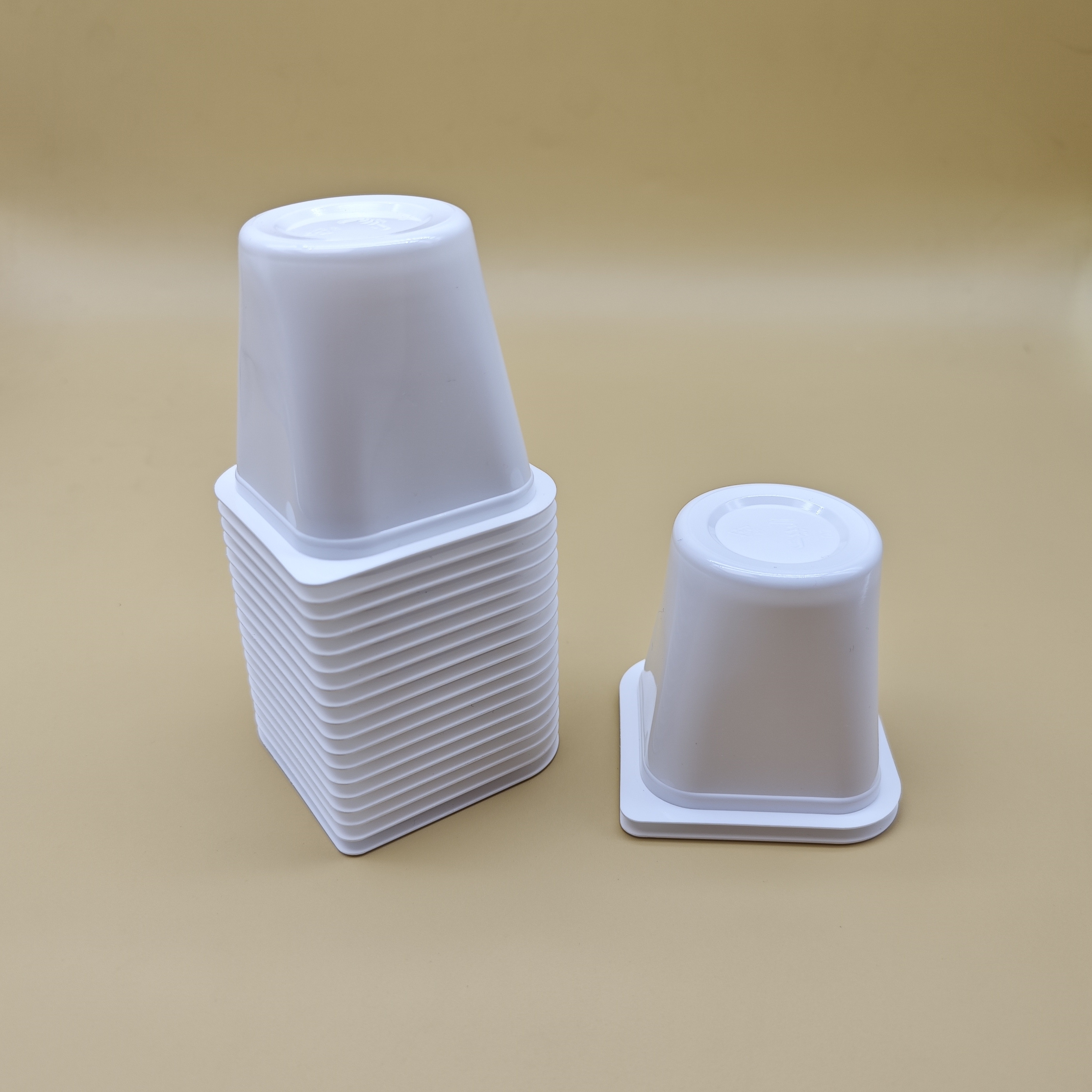 Professional Biodegradable Mini Ice Cream Containers Square Yogurt Plastic Cup Tub Good Quality Pudding Box