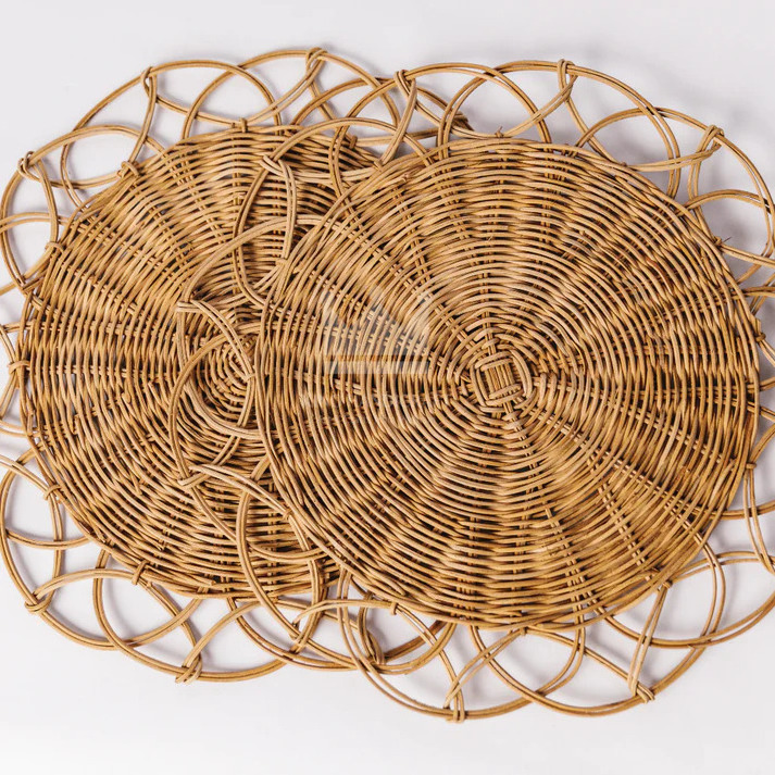 Woven rattan placemat flower shape for dinner party biodegradable plate mats charger plmats charger plates