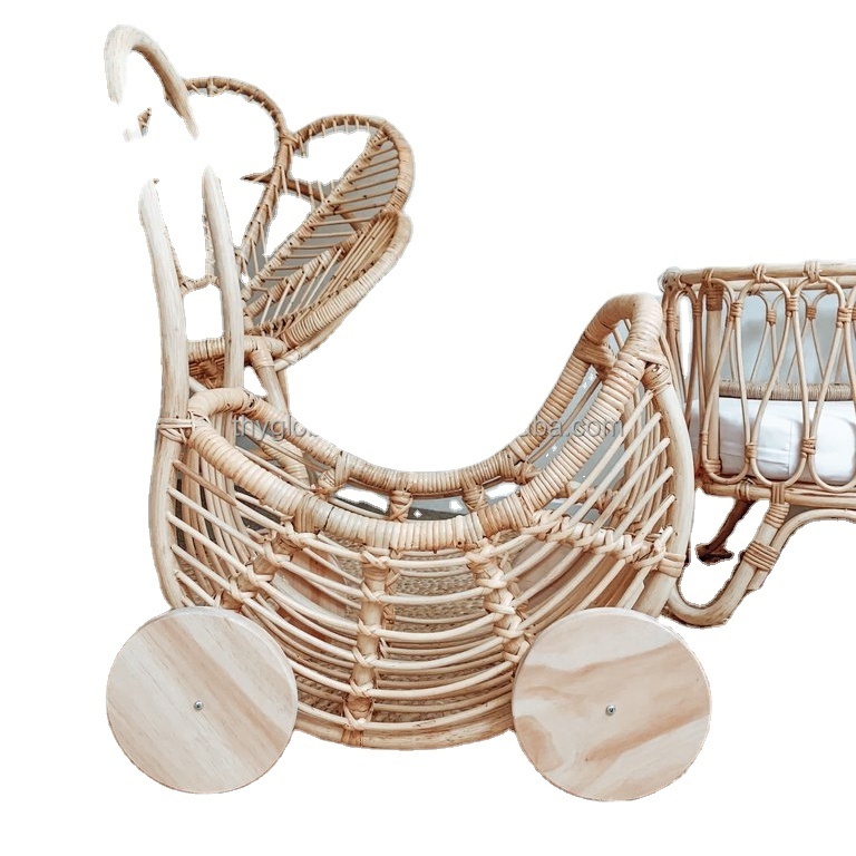 Wholesale Rattan Trolley Natural Handmade Doll Baby Strollers Baby stroller with car seat