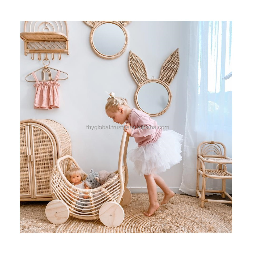 Wholesale Rattan Trolley Natural Handmade Doll Baby Strollers Baby stroller with car seat