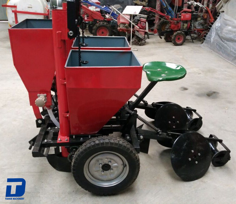 one row potato planter 22-35hp potato planter machine price china mini potato planter