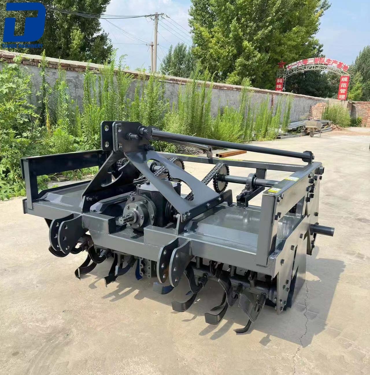 Agriculture cultivator plastic mulch layer laying machine for sale 3 row bed former ridge making machine tractor sale