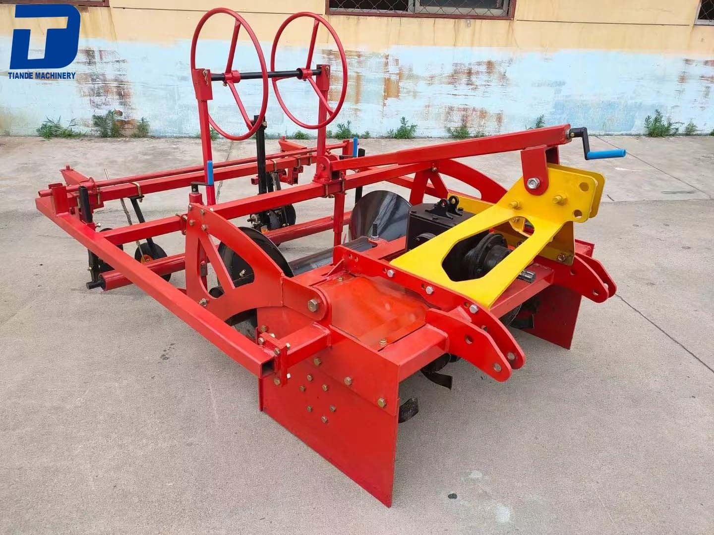 Agriculture cultivator plastic mulch layer laying machine for sale 3 row bed former ridge making machine tractor sale