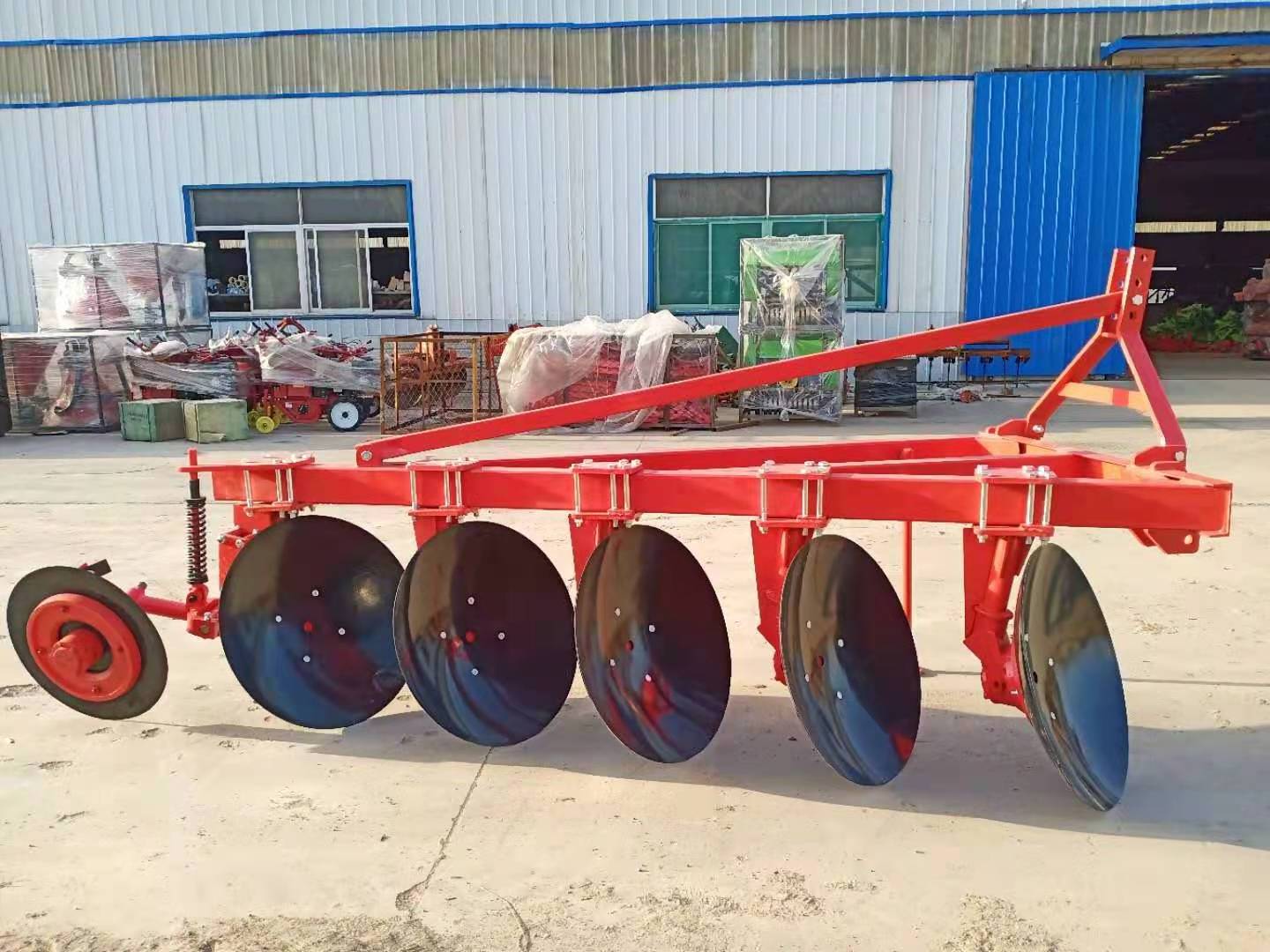 Brand new hot sales tractor 3 discs plow disc plough for sales Agricultural Equipment 3 Disc Plow Tractor Moldboard Plow