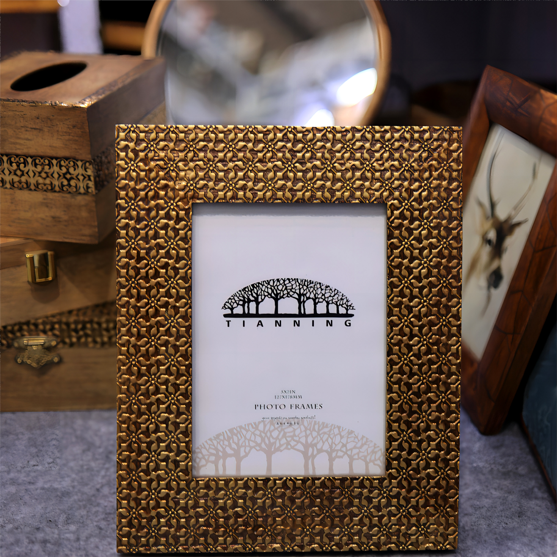 Vintage Tabletop Wooden Fancy Mosaic Molded Gold-plated Photo Frames | Wood Picture Frame with Gold-Embossed Pattern Gold Trim