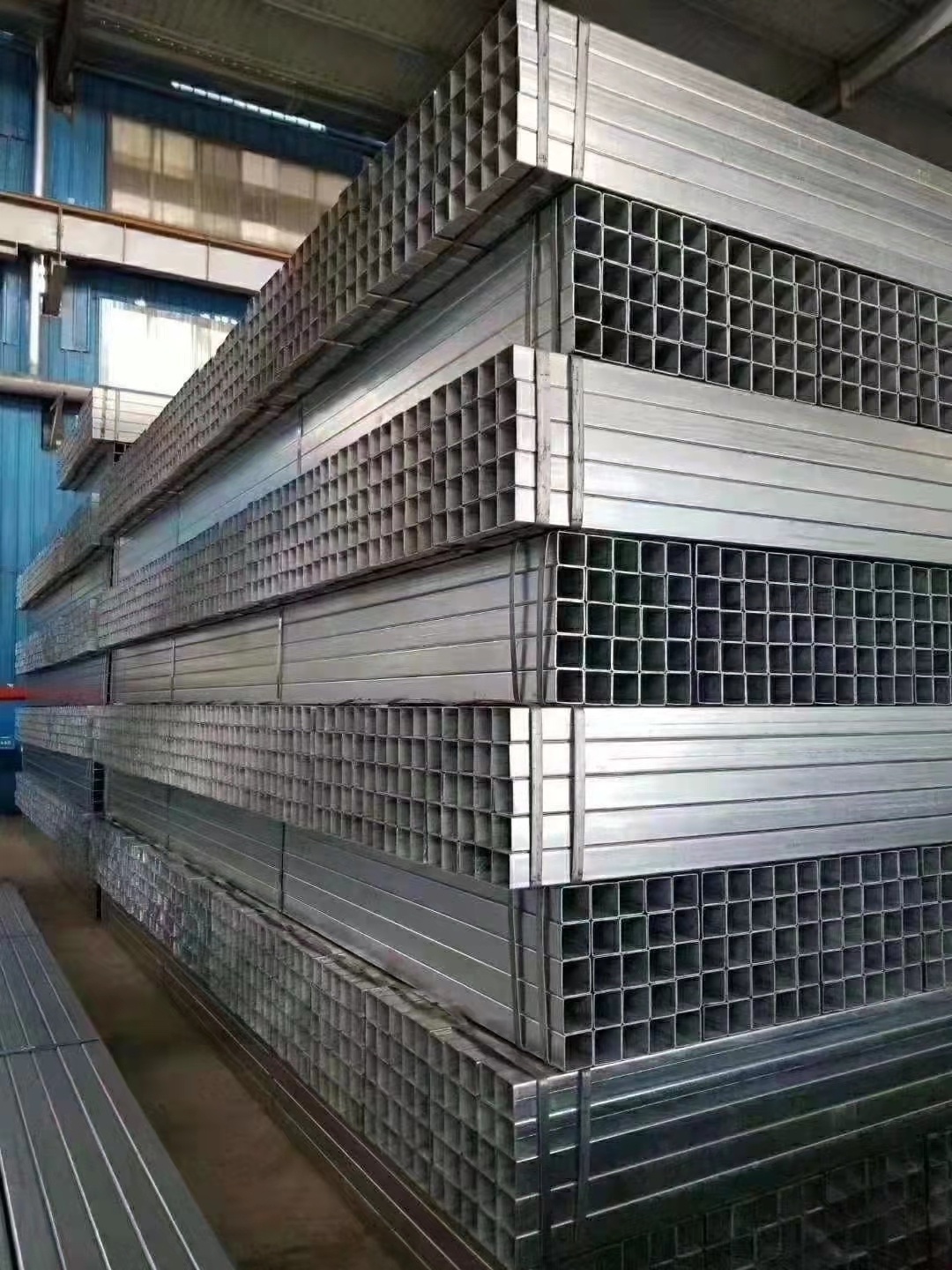 Galvanized Square Steel High Quality Black Material Pipe  ASTM Hot Rolled ERW metal square tube