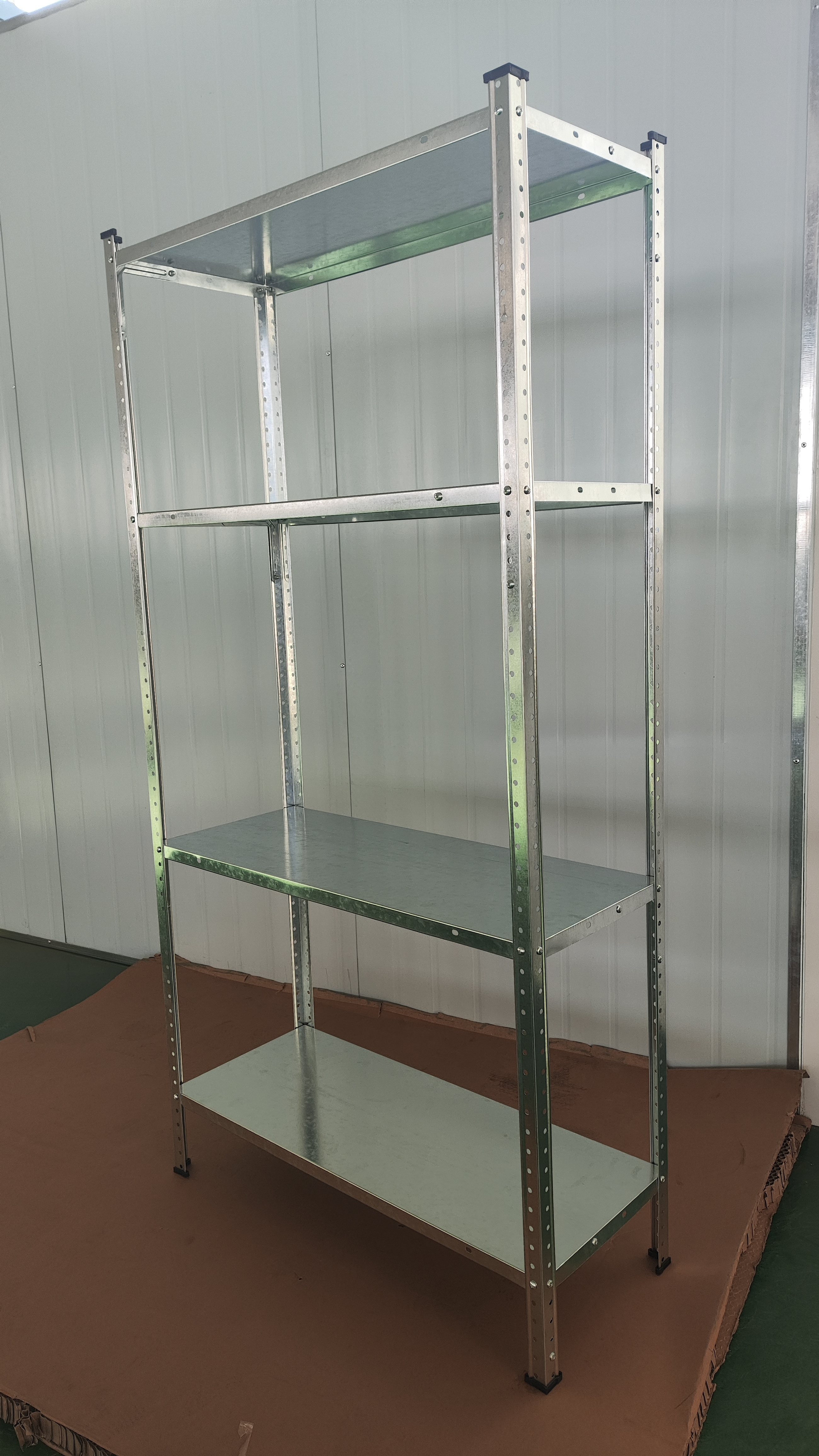 TIANHAIDA galvanized surface of slotted post angle shelving with bolts and nuts for coolroom easy assembled with bolts and nuts